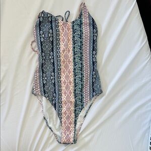 Cupshe Multicolor Patterned One Piece Swimsuit